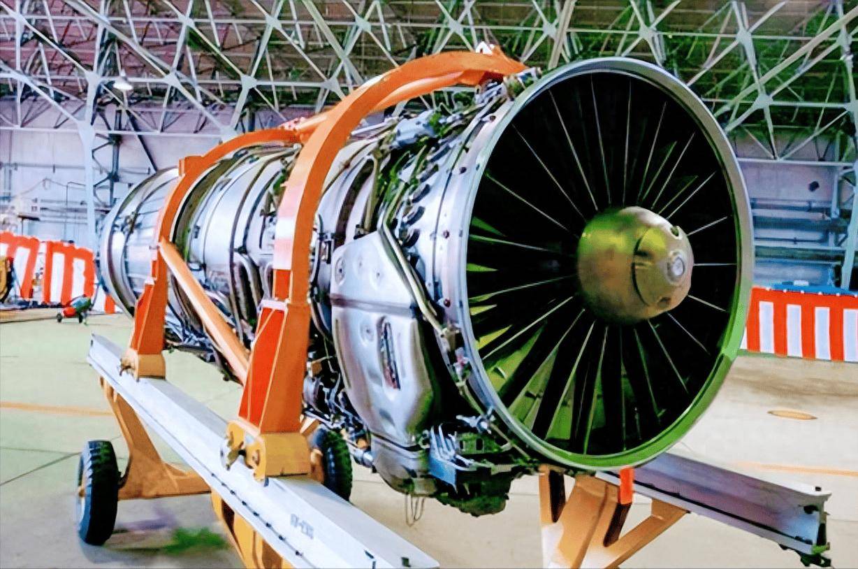 涡扇35型航空发动机推力能达到4445吨